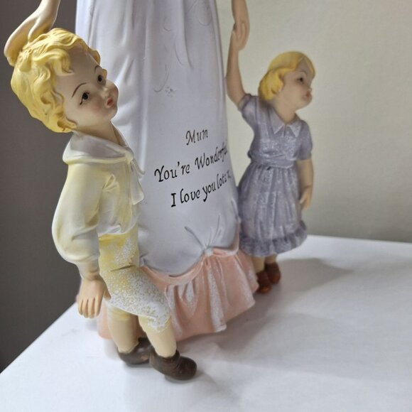European Figurine Mum Children Mom Wonderful 12 Inches Tall Lightweight Gift - Picture 3 of 14